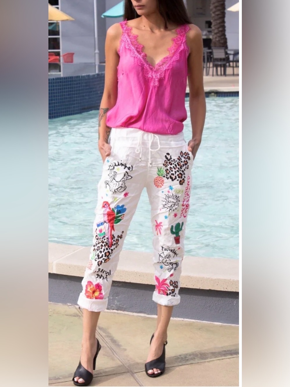 GIGI MODA GRAFFITI PRINT JOGGER
